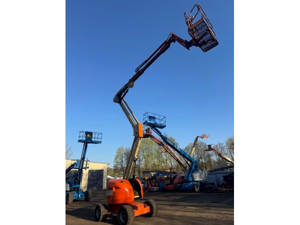 Коленчатый подъемник JLG 450AJ, 2006г
