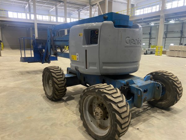 Коленчатый подъемник Genie Z45/25