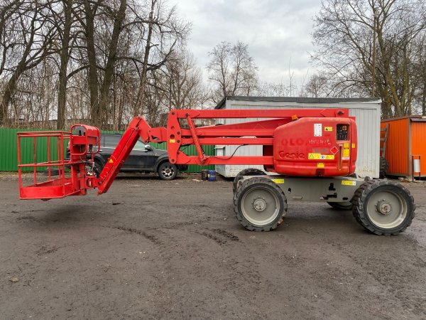 Коленчатый подъемник GENIE Z-45/25