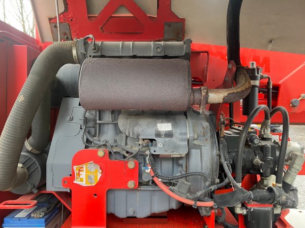 Коленчатый подъемник GENIE Z-45/25