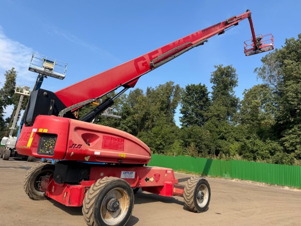 Телескопический подъемник JLG 1200 SJP