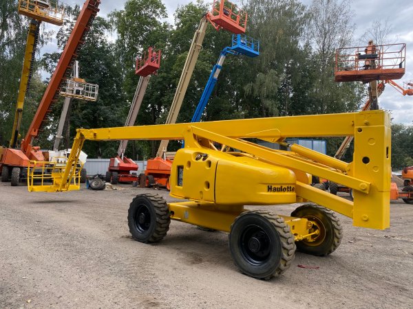 Коленчатый подъемник Haulotte HA 260PX