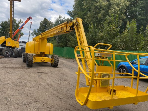Коленчатый подъемник Haulotte HA 260PX