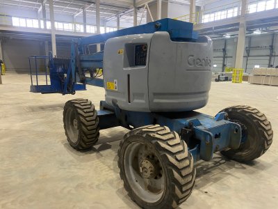 Коленчатый подъемник Genie Z45/25