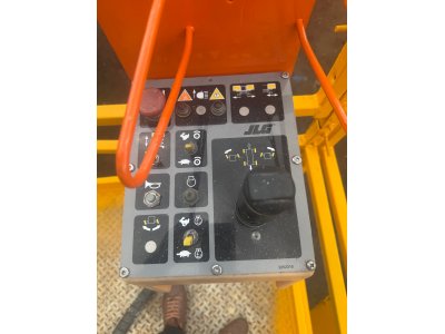 Ножничный подъемник JLG 40 RTS