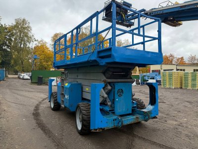 Ножничный подъемник Genie GS-5390, 2011